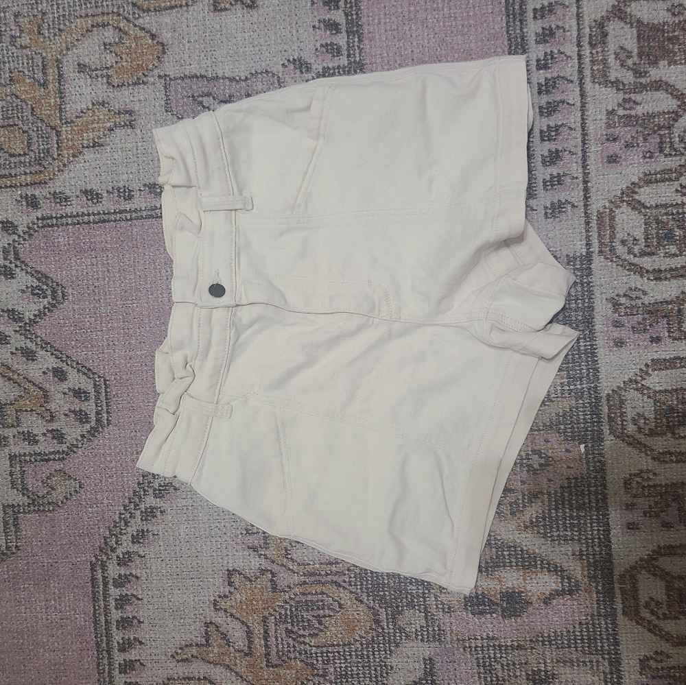 Universal Thread High Rise paperbag Shorts - Picture 3 of 5
